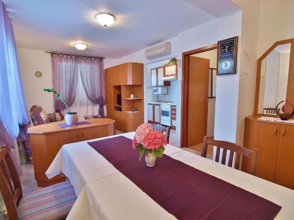 Apartments Zdenka - Garden Terrace Barbat na Rabu Eksteriør billede