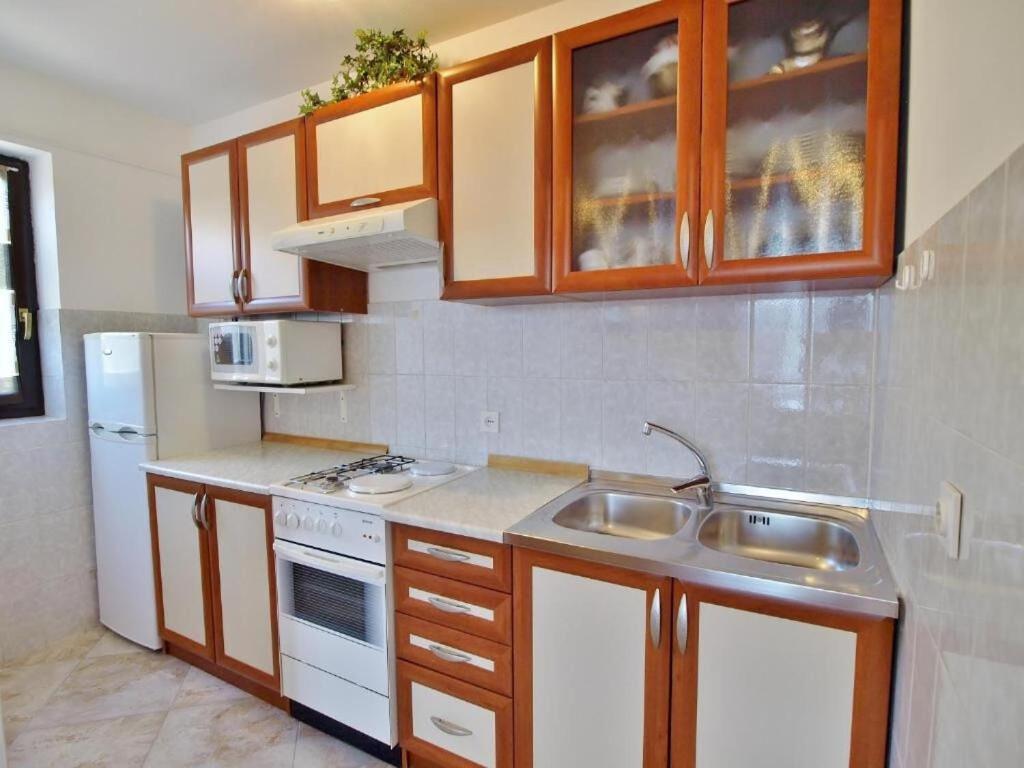Apartments Zdenka - Garden Terrace Barbat na Rabu Eksteriør billede